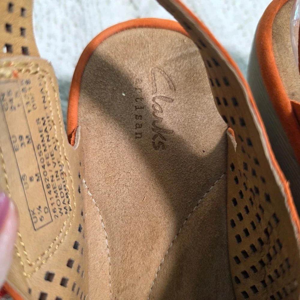 Clarks Artisan Orange Perforated Nubuck Wedge Sandals Leather Womens‎ 8 NEW